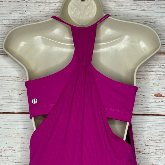 Lululemon No Limits Tank in Raspberry Sz 6 - Picture 9 of 11